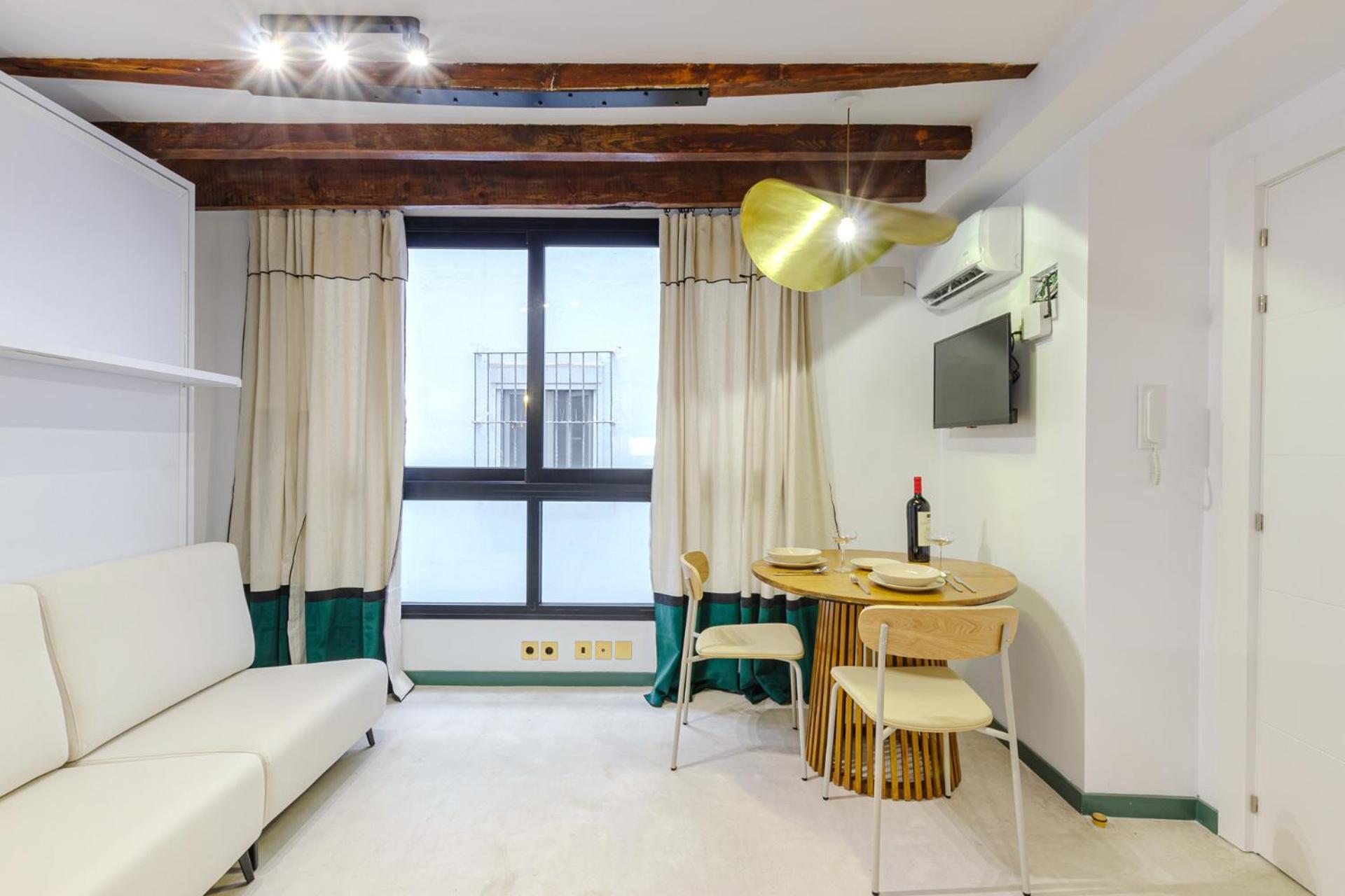 Refined And Practical Studio In Historic Center Of Аліканте Екстер'єр фото